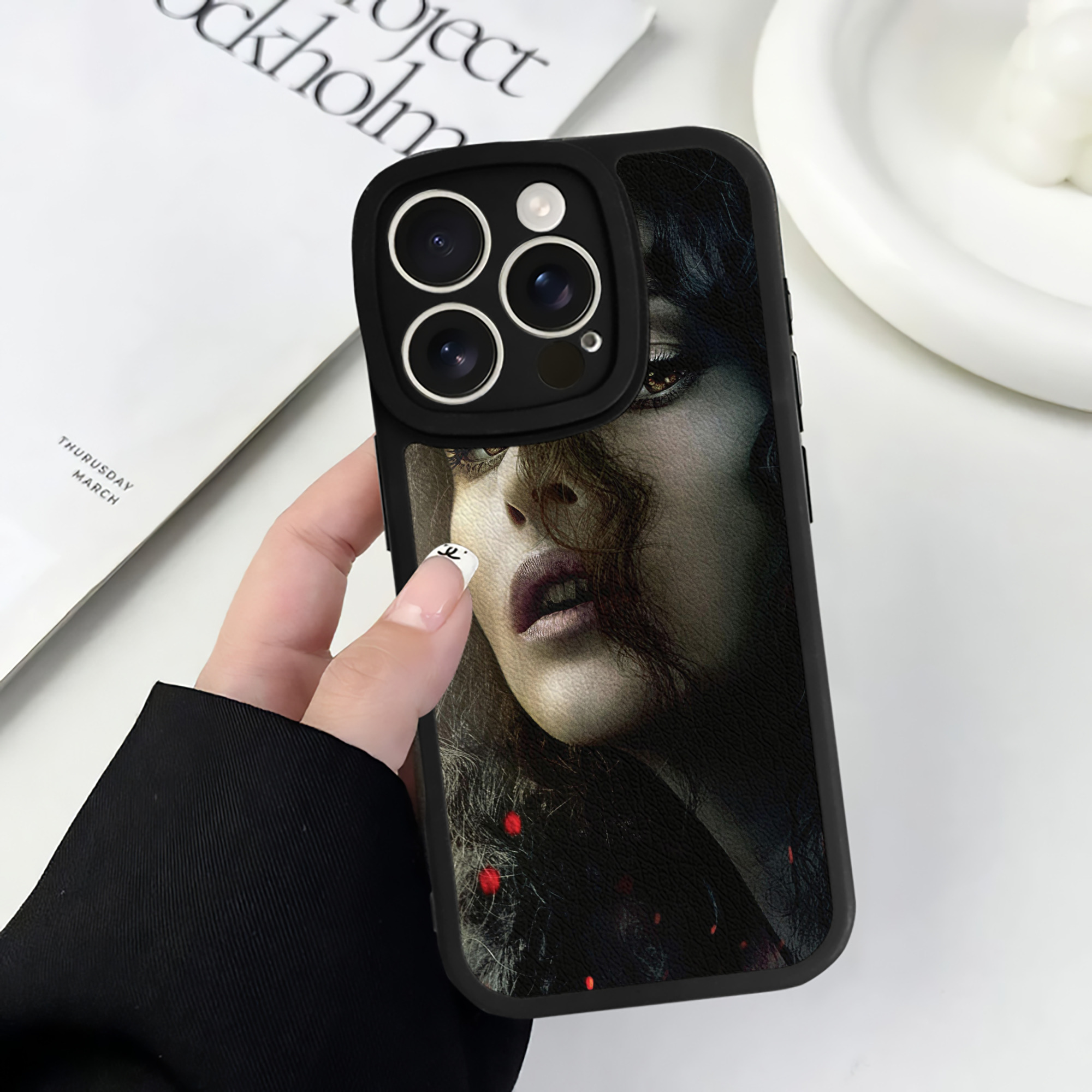 （画像用） Harry Potter ハリー・ポッターシリーズ 【iPhone 16シリーズ対応】シリコンスマホケース（レザー調） 材質：シリコン